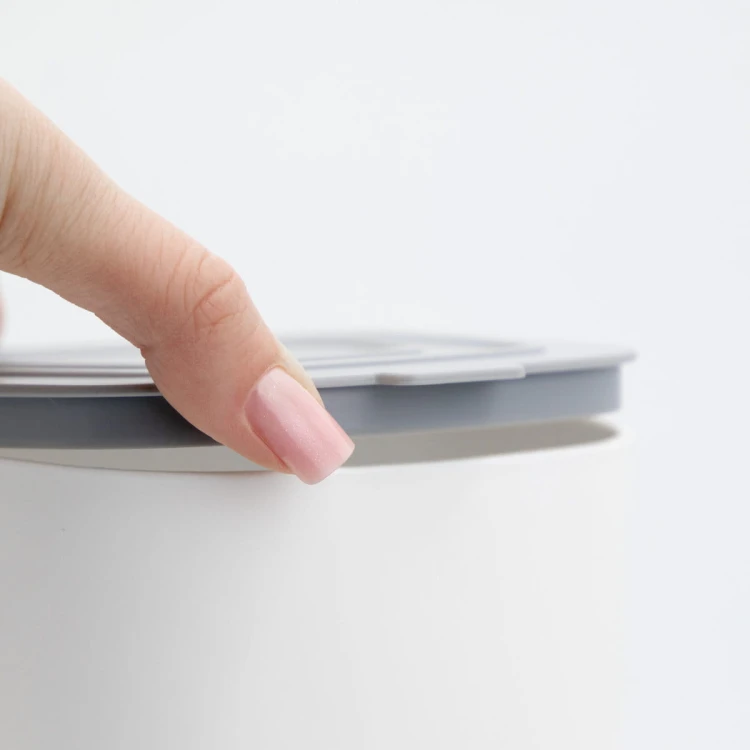 Dozownik karmy Milopets  FlowFeed 3.8 l - white