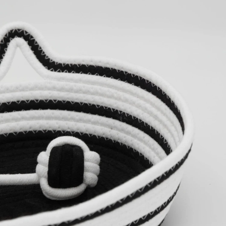 Legowisko plecione dla zwierząt Carinio COCO Black&white - L