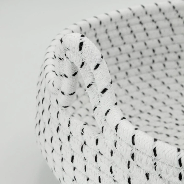 Legowisko plecione dla zwierząt Carinio MOON EARS White - L