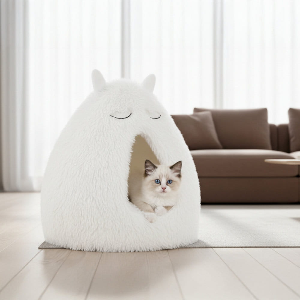 Pluszowy domek dla kota Carinio KITTY snow w salonie